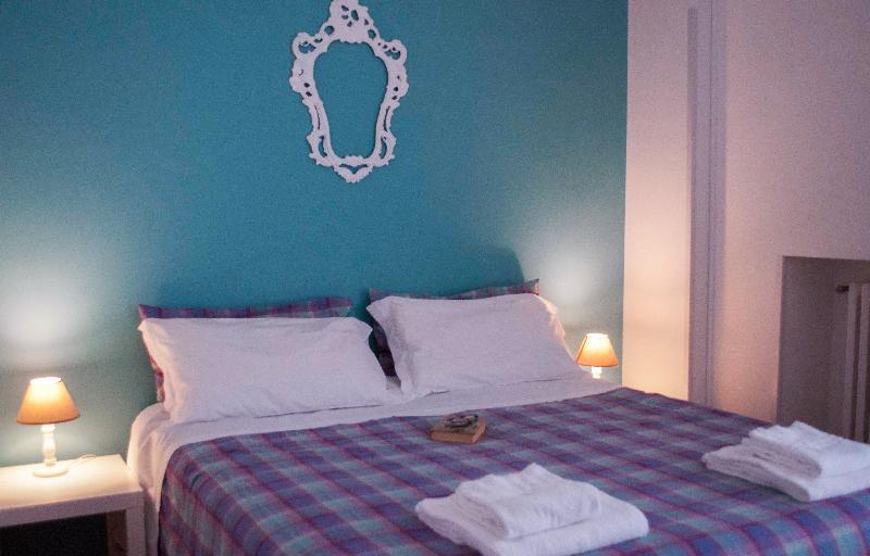 Melo Accommodations Бари Экстерьер фото