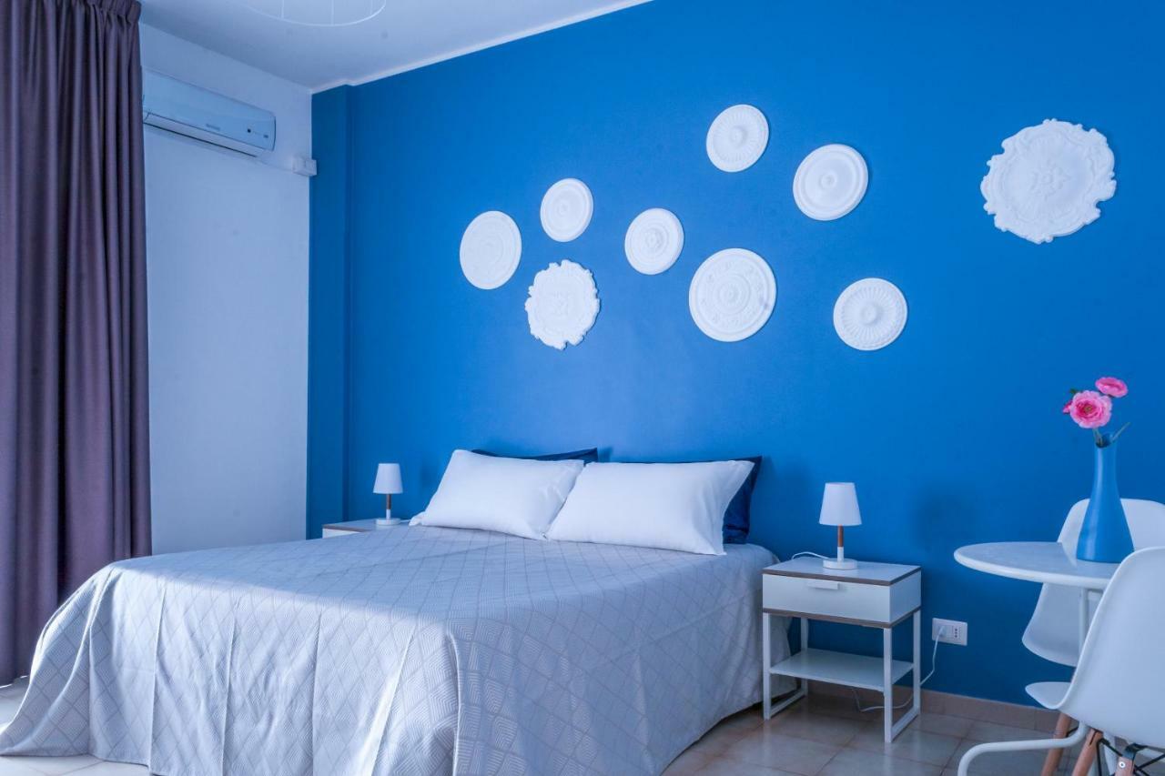 Melo Accommodations Бари Экстерьер фото