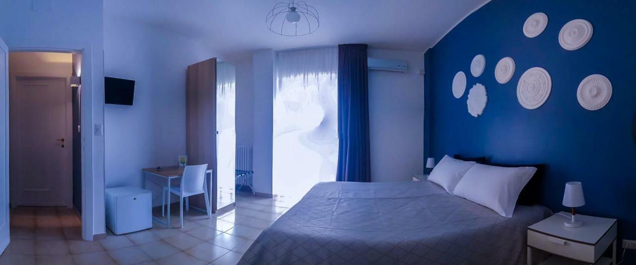 Melo Accommodations Бари Экстерьер фото