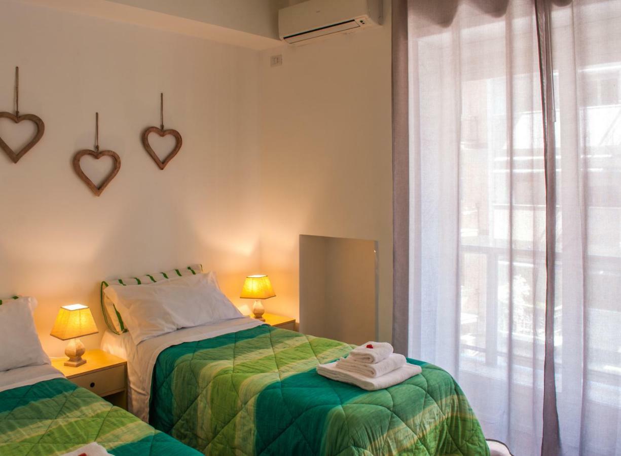 Melo Accommodations Бари Экстерьер фото
