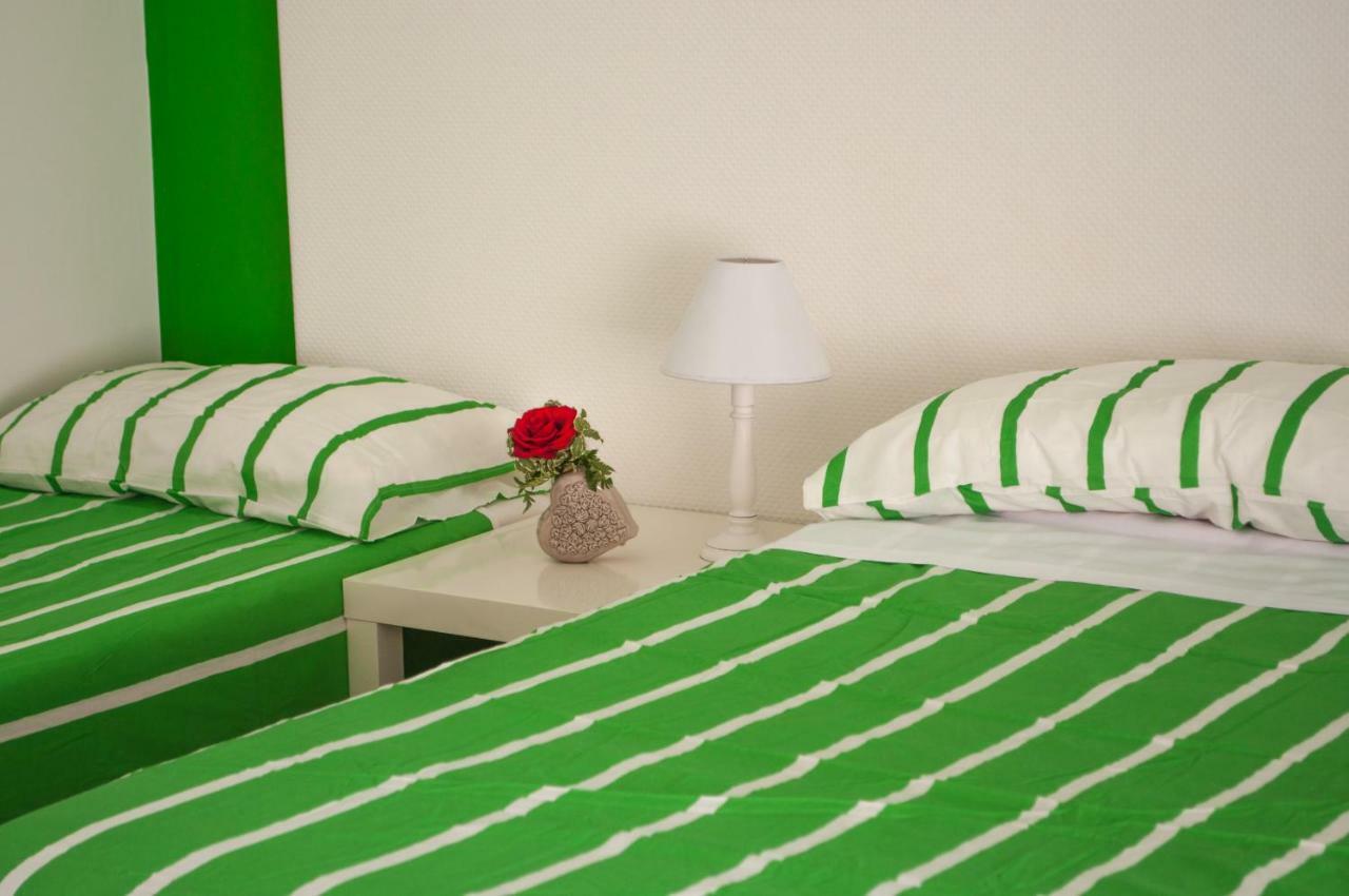 Melo Accommodations Бари Экстерьер фото